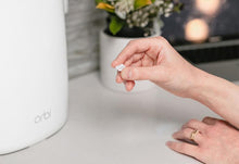 Carica l'immagine nel visualizzatore di Gallery, Netgear LBR20 Orbi (LBR20-100EUS) Router 4G LTE categoria 18