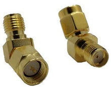 Carica l'immagine nel visualizzatore di Gallery, Adattatore da maschio SMA a femmina SMA con angolo diagonale da 45 gradi per cavo di prolunga router 4G LTE 5G